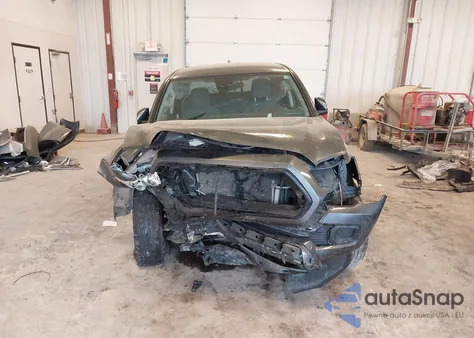 2023 Toyota Tacoma Double Cab/Sr/Sr5/Trail/Trd Sport/Trd Off Road/Trd Pro z USA, uszkodzony, nr VIN 3TMCZ5AN0PM540529